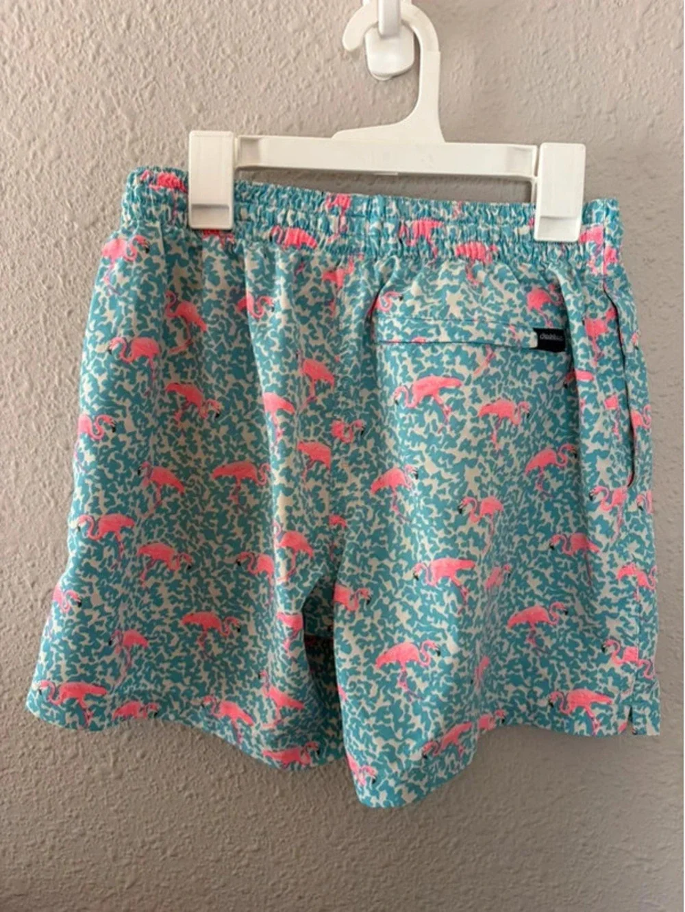 Men's Chubbies blue flamingo print size S. 5.5in inseam